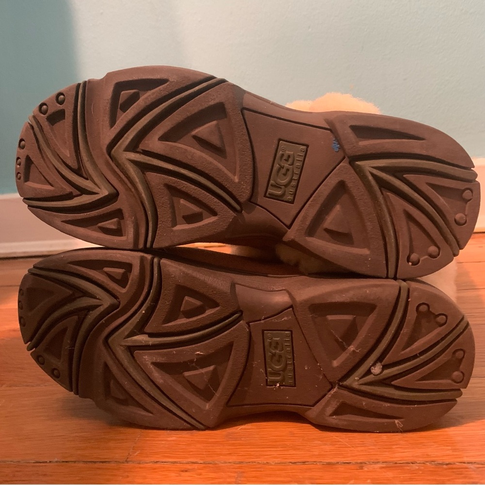 UGG Sunburst Tall Boots - Picture 7 of 7